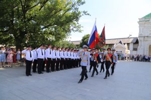 40 астраханских выпускников - бойцов музейно-поискового объединения "Суворовец" получили аттестаты